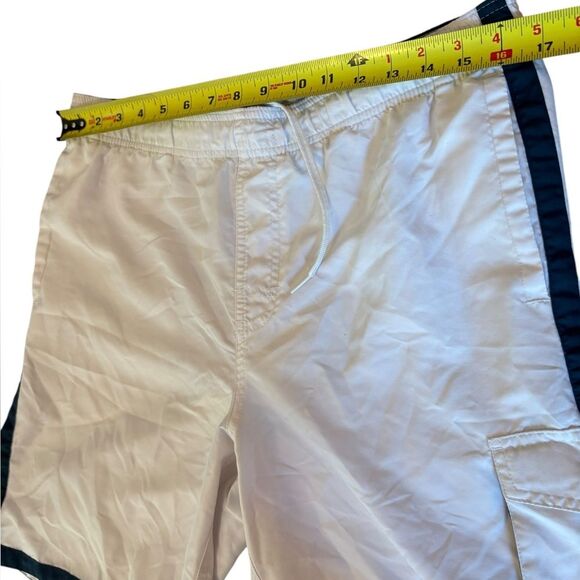 Nike White Swim Trunks Swim Shorts Men’s Size Small Mesh Lining And Pockets - Picture 9 of 10